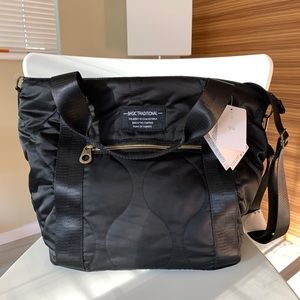 ViS black crossbody/easy carry tote